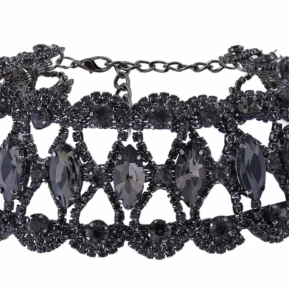 Rhinestone Chunky Choker Necklace