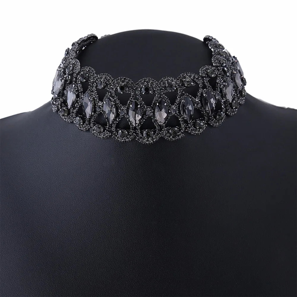 Rhinestone Chunky Choker Necklace