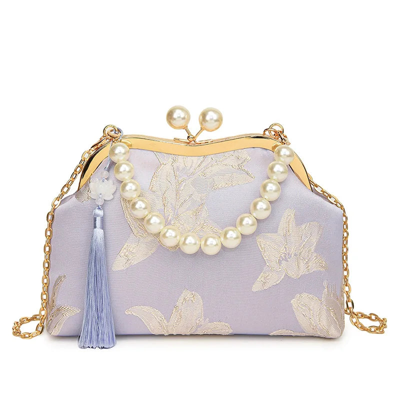 Vintage Embroidered Chain Purse