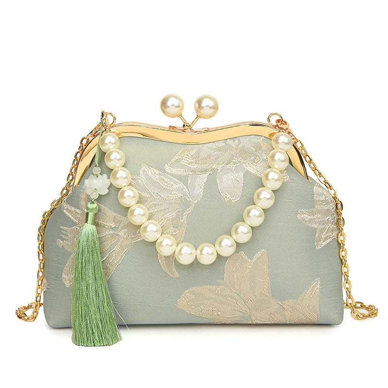 Vintage Embroidered Chain Purse