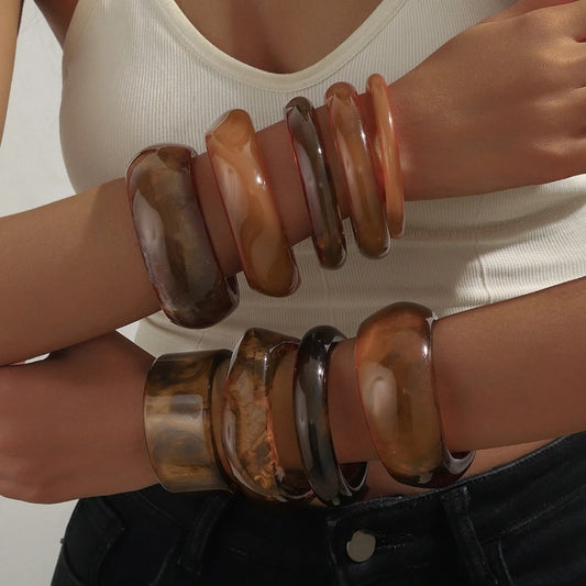 Brown Resin Geometric Bangle